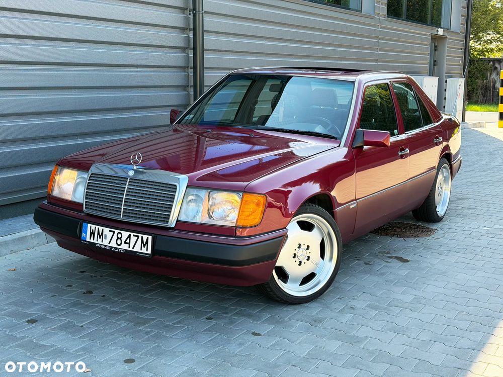 Mercedes-Benz E-Class 1991 photo 2