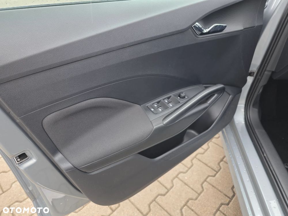 Skoda Fabia 1.0 TSI Drive DSG - 10