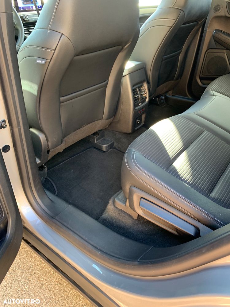 Ford Kuga 2.5 Duratec PHEV Titanium X - 28