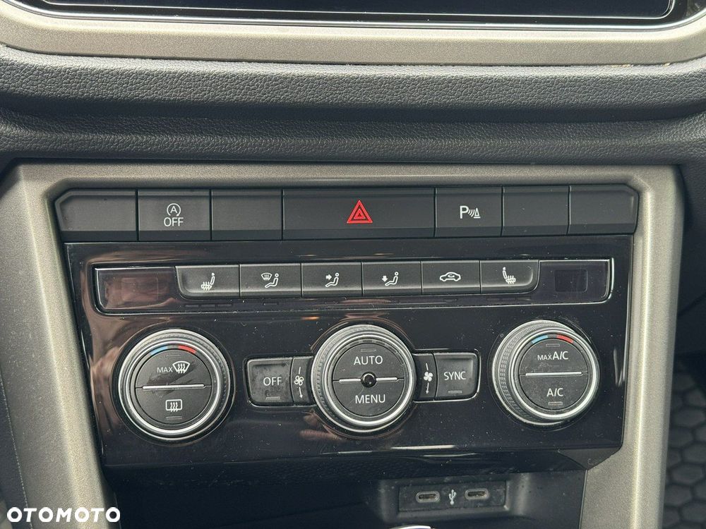 Volkswagen T-Roc 1.5 TSI ACT Advance DSG - 23