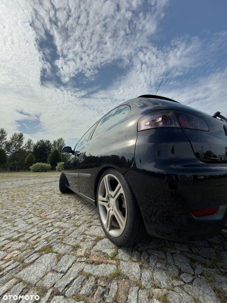 Seat Ibiza 1.8 20V T FR - 8