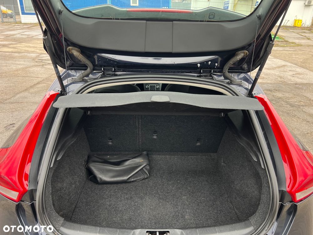 Volvo V40 D2 Kinetic - 25