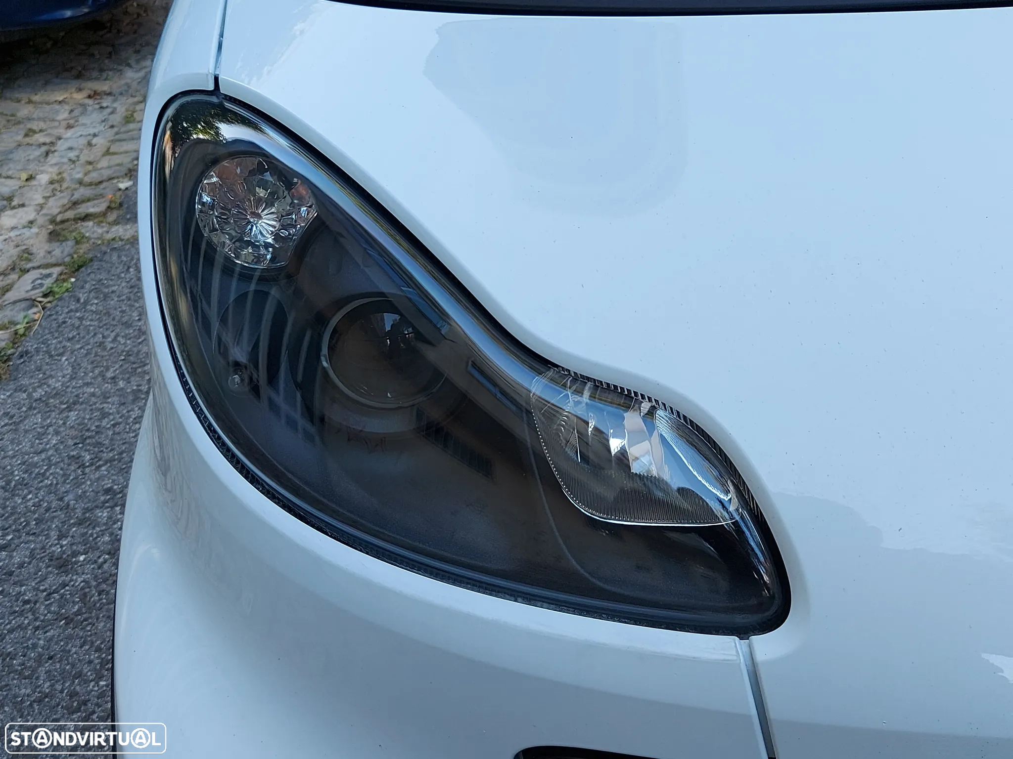 Smart ForTwo Coupé cdi softouch black&white limited dpf - 4