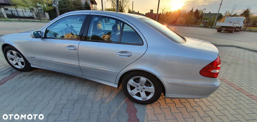 Mercedes-Benz Klasa E 200 Kompressor Avantgarde - 17