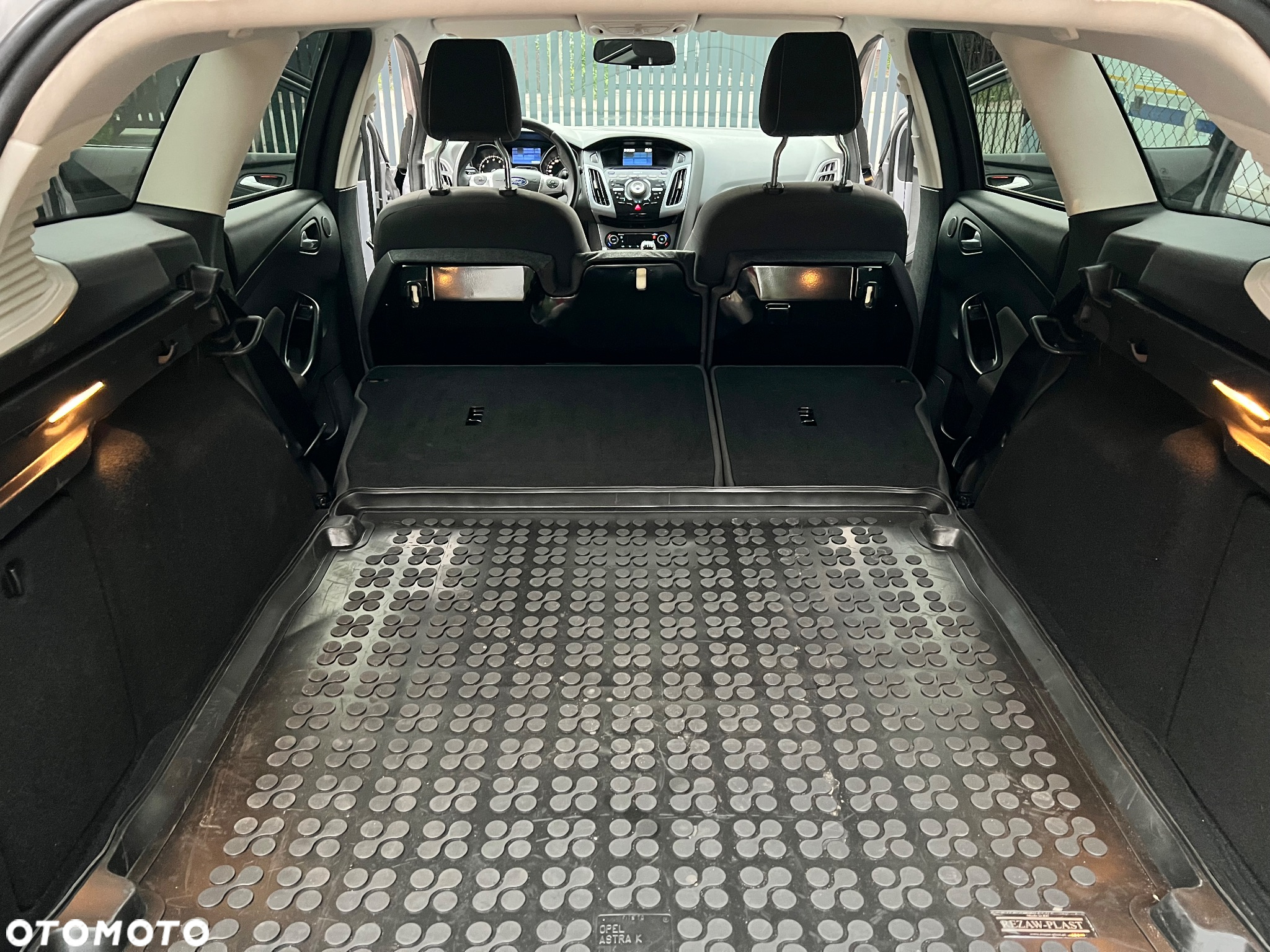 Ford Focus 1.6 EcoBoost Titanium - 14