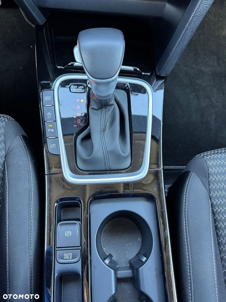 Kia Ceed 1.6 CRDi DCT Vision - 15