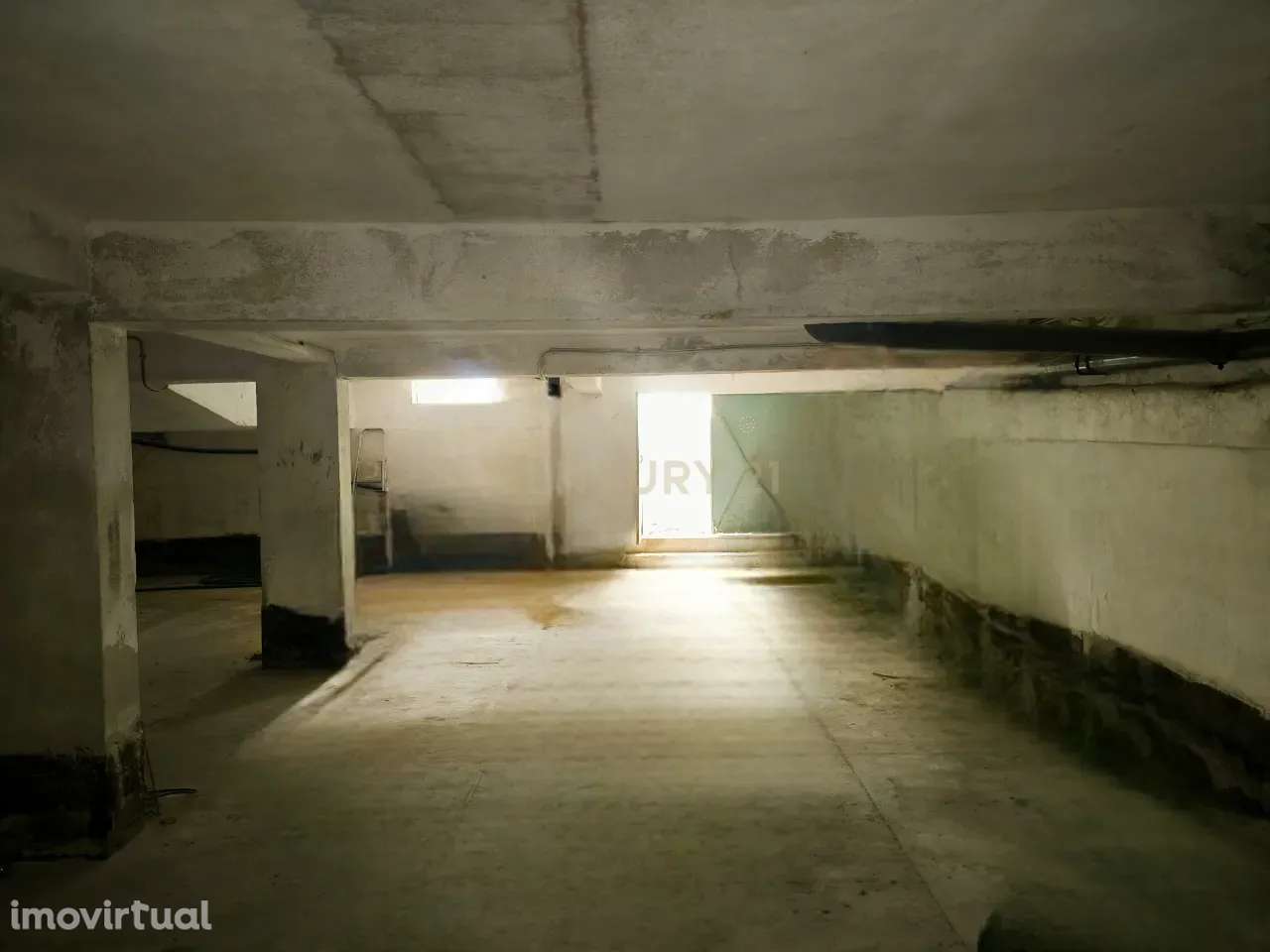 Armazém SETUBAL CENTRO para arrumos —180m2—Montalvão, Setúbal - Grande imagem: 4/11