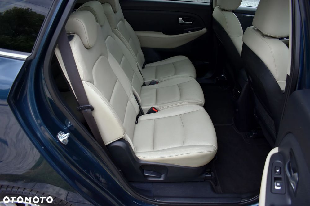 Kia Carens 1.7 CRDi 141 ISG Vision - 36