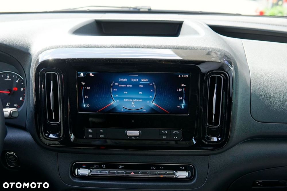 Mercedes-Benz VITO - 13