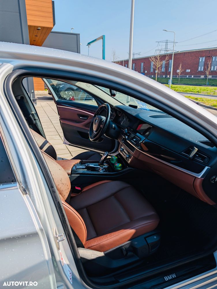 BMW Seria 5 520d Aut. - 13