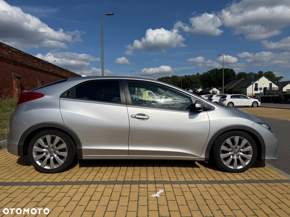 Honda Civic 1.8 i-VTEC Executive - 4