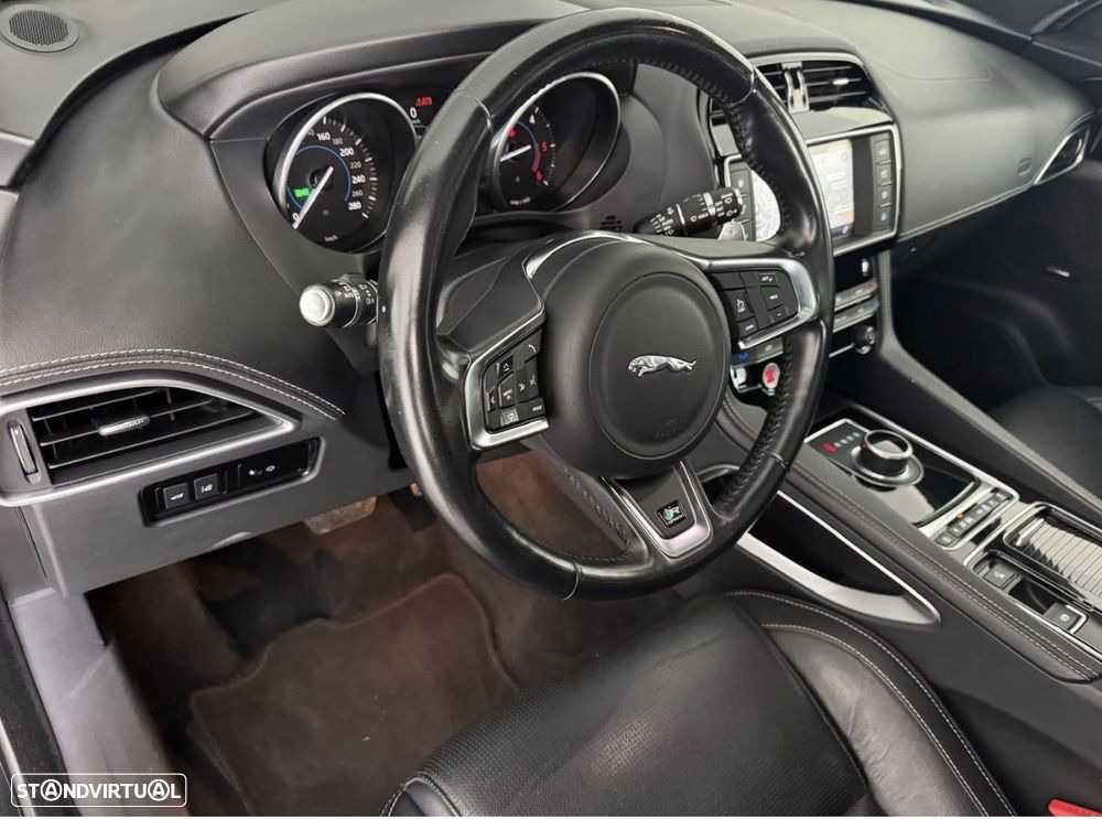 Jaguar F-Pace 2.0 i4D Prestige AWD Aut. - 10