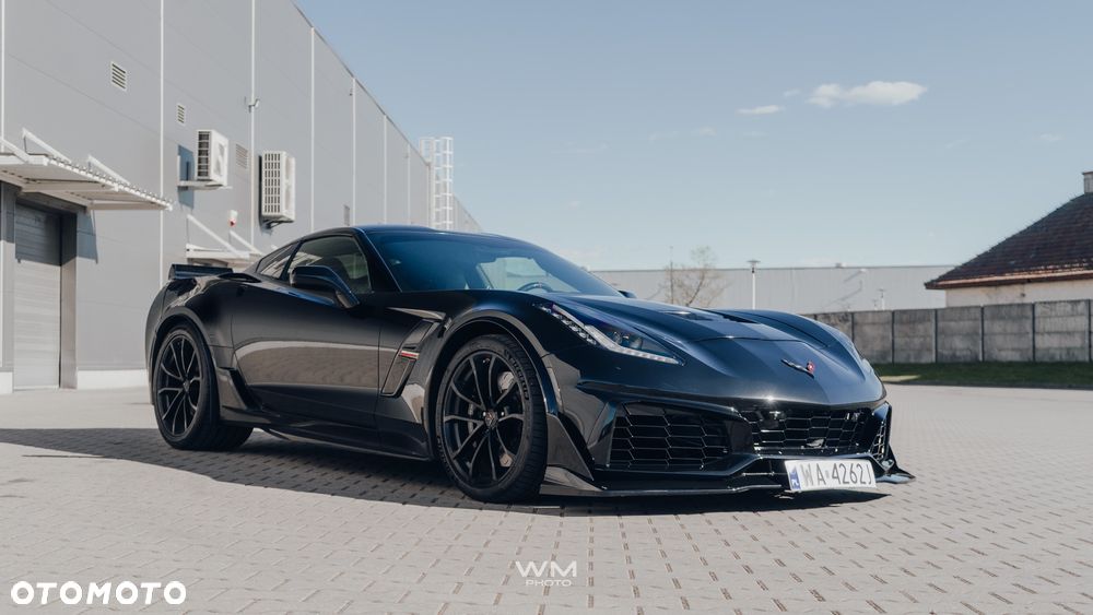 Chevrolet Corvette - 1