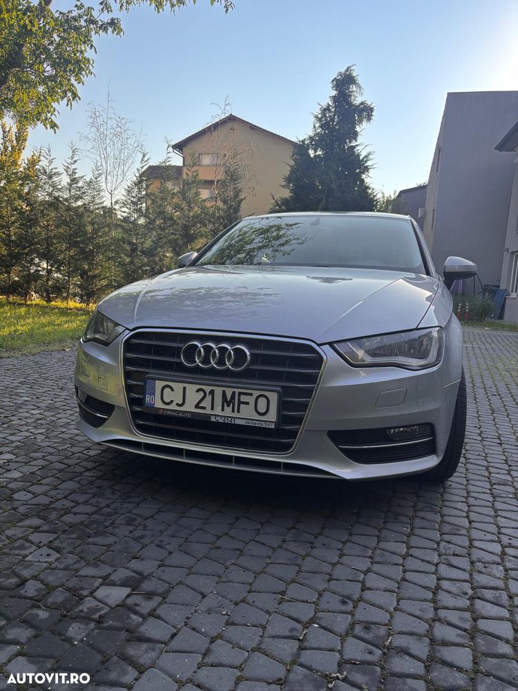 Audi A3 Sportback 1.6 TDI clean Stronic Ambiente - 1