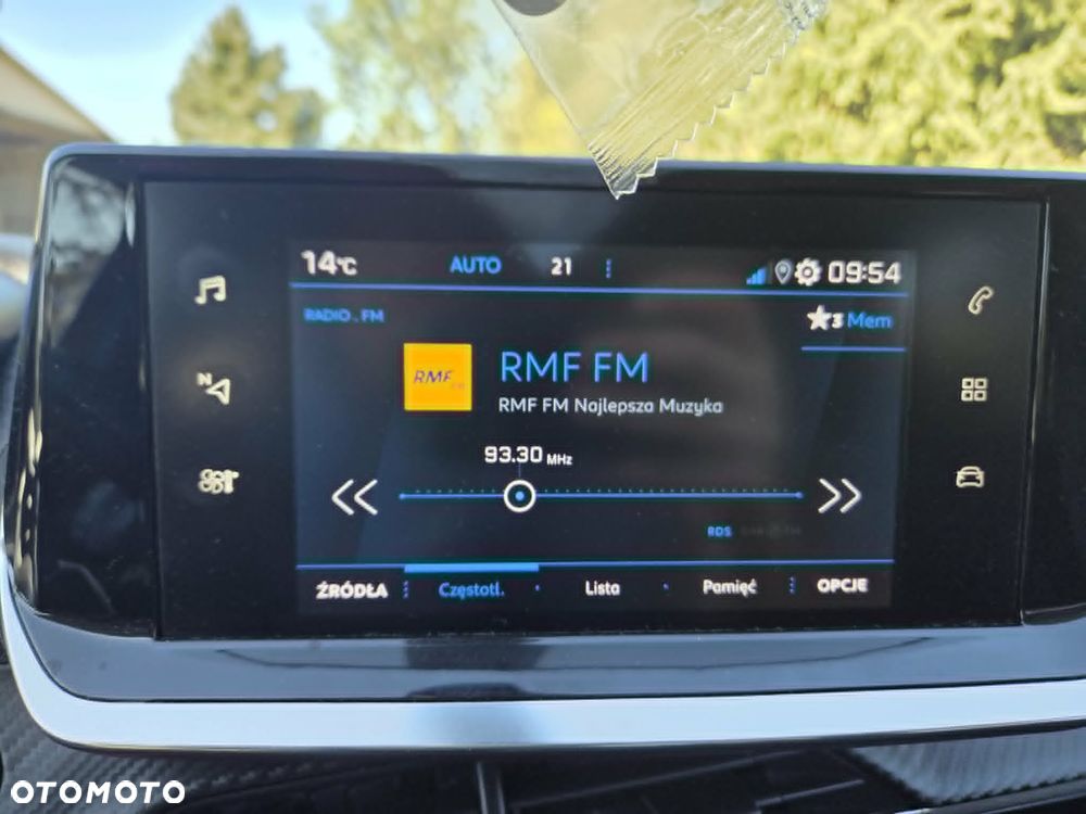 Peugeot 2008 PureTech 130 Stop&Start EAT6 Signature - 14