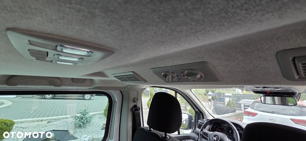 Renault Trafic Grand 2.0 dCi Escapade - 12