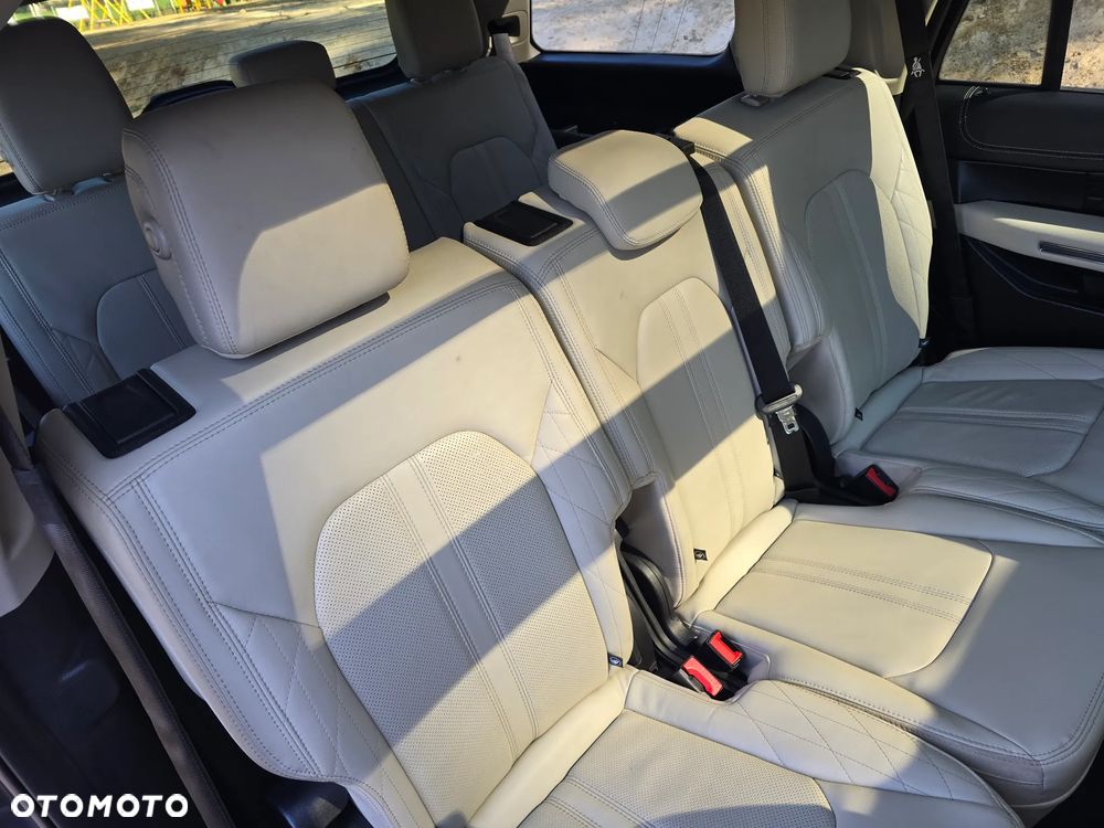 Ford Expedition - 11