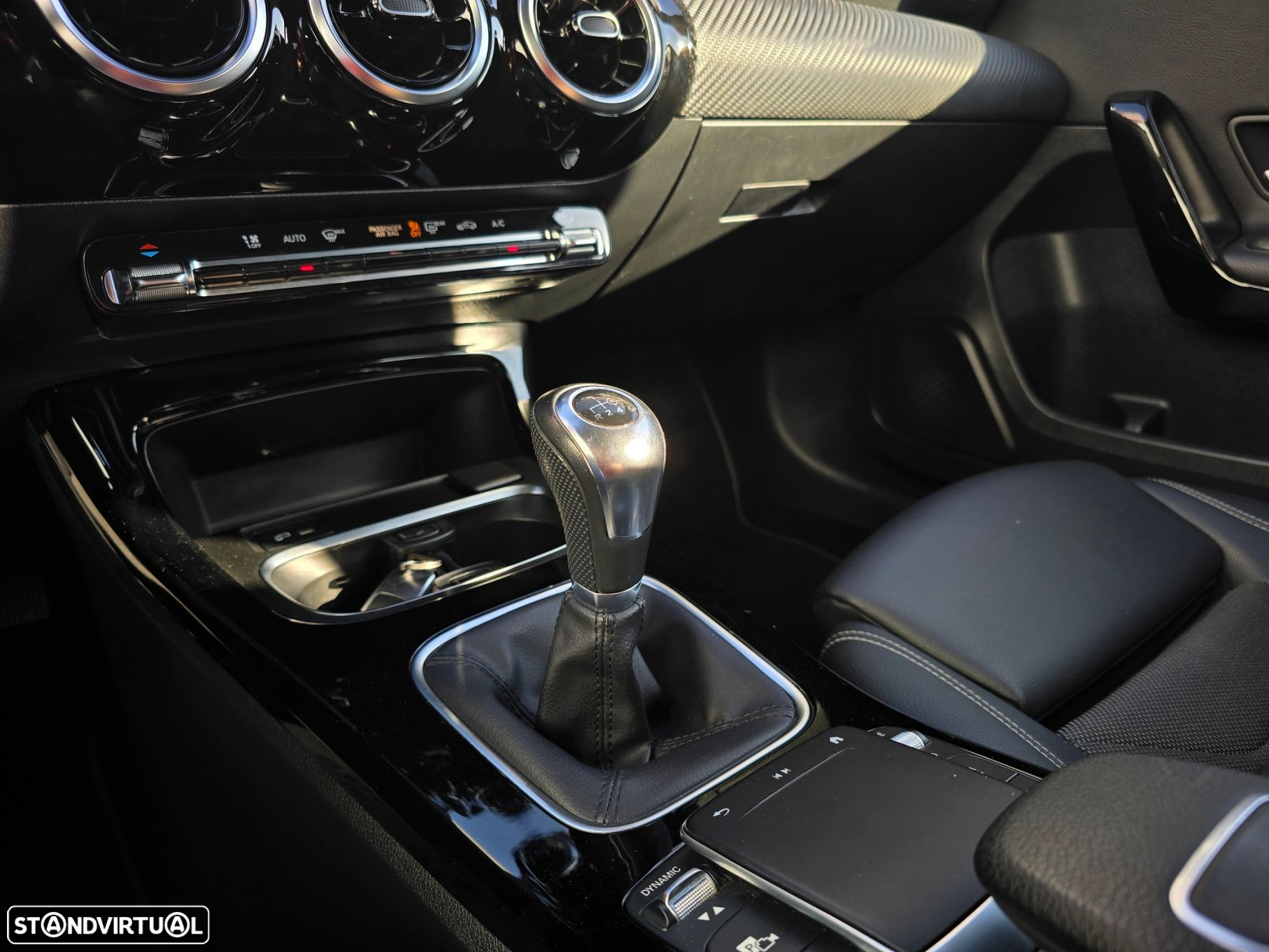 Mercedes-Benz A 180 d Business Solutions - 31