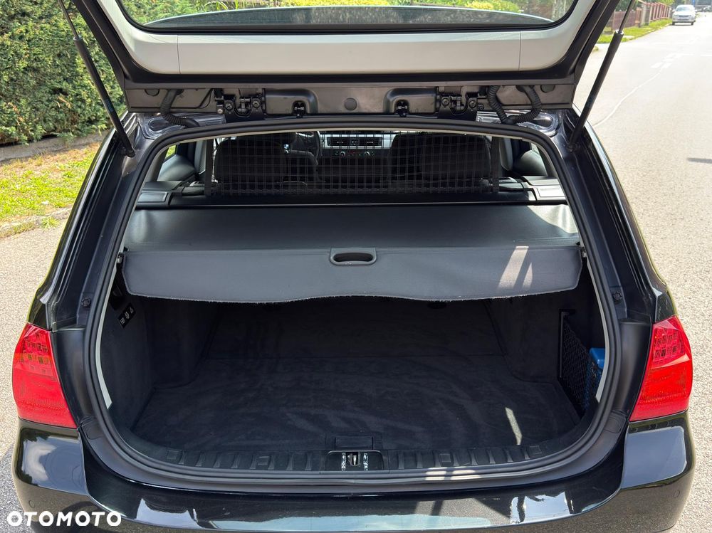 BMW Seria 3 320d - 9