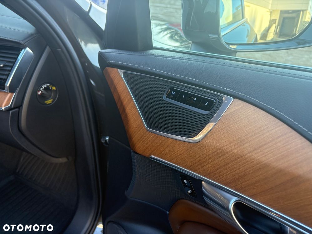 Volvo XC 90 D5 SCR AWD Inscription - 11