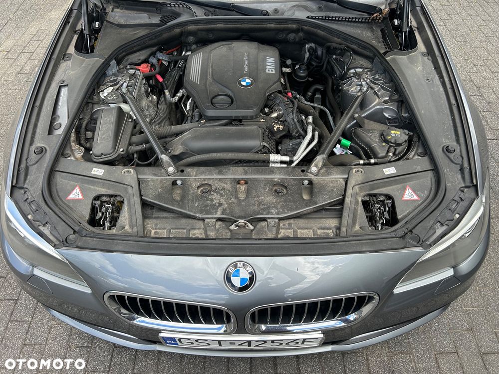 BMW Seria 5 520d xDrive - 21