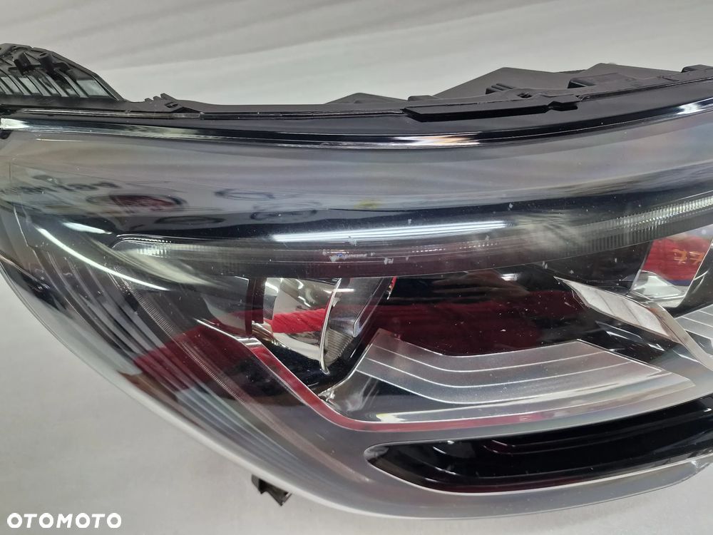 RENAULT MEGANE IV 16- PRAWA LAMPA PRZEDNIA PRZÓD NA H7 + LED , H7+LED , ŁADNA , NR 260108478R , NR AUKCJI LA773 - 5