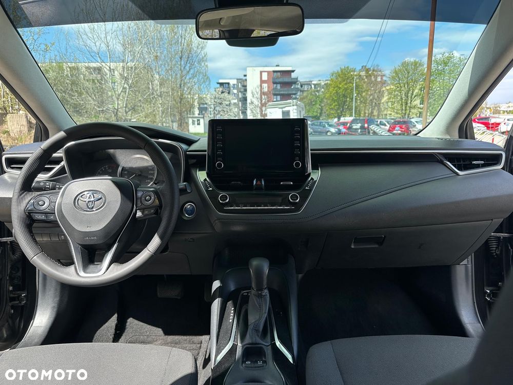 Toyota Corolla 1.8 Hybrid Comfort - 17