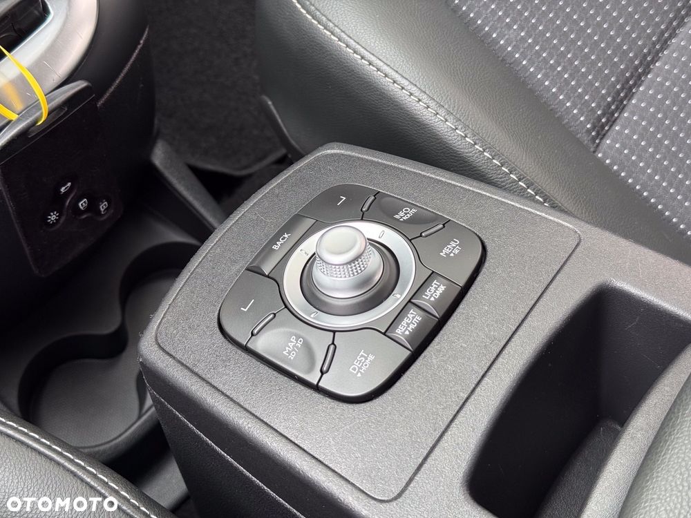 Renault Grand Scenic 2.0 16V 140 CVT Bose Edition - 29