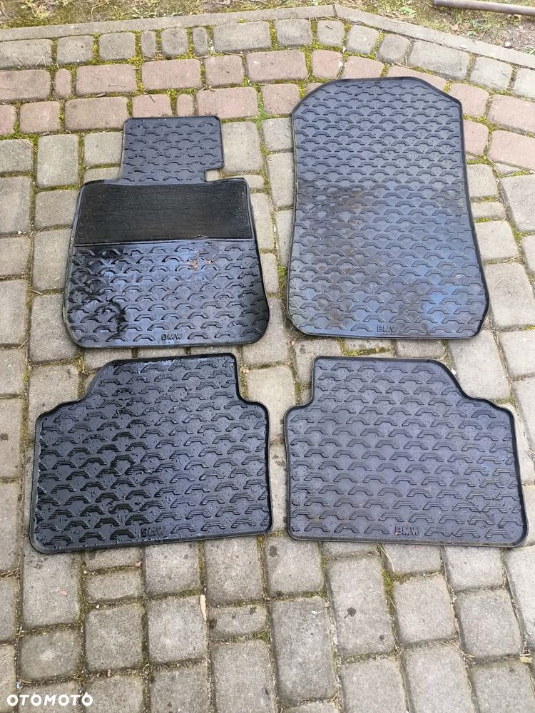 Dywaniki gumowe wycieraczki BMW E90 E91 Europa - 1