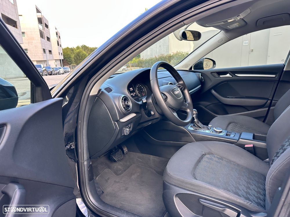 Audi A3 Sportback 1.6 TDI Attraction S tronic - 19