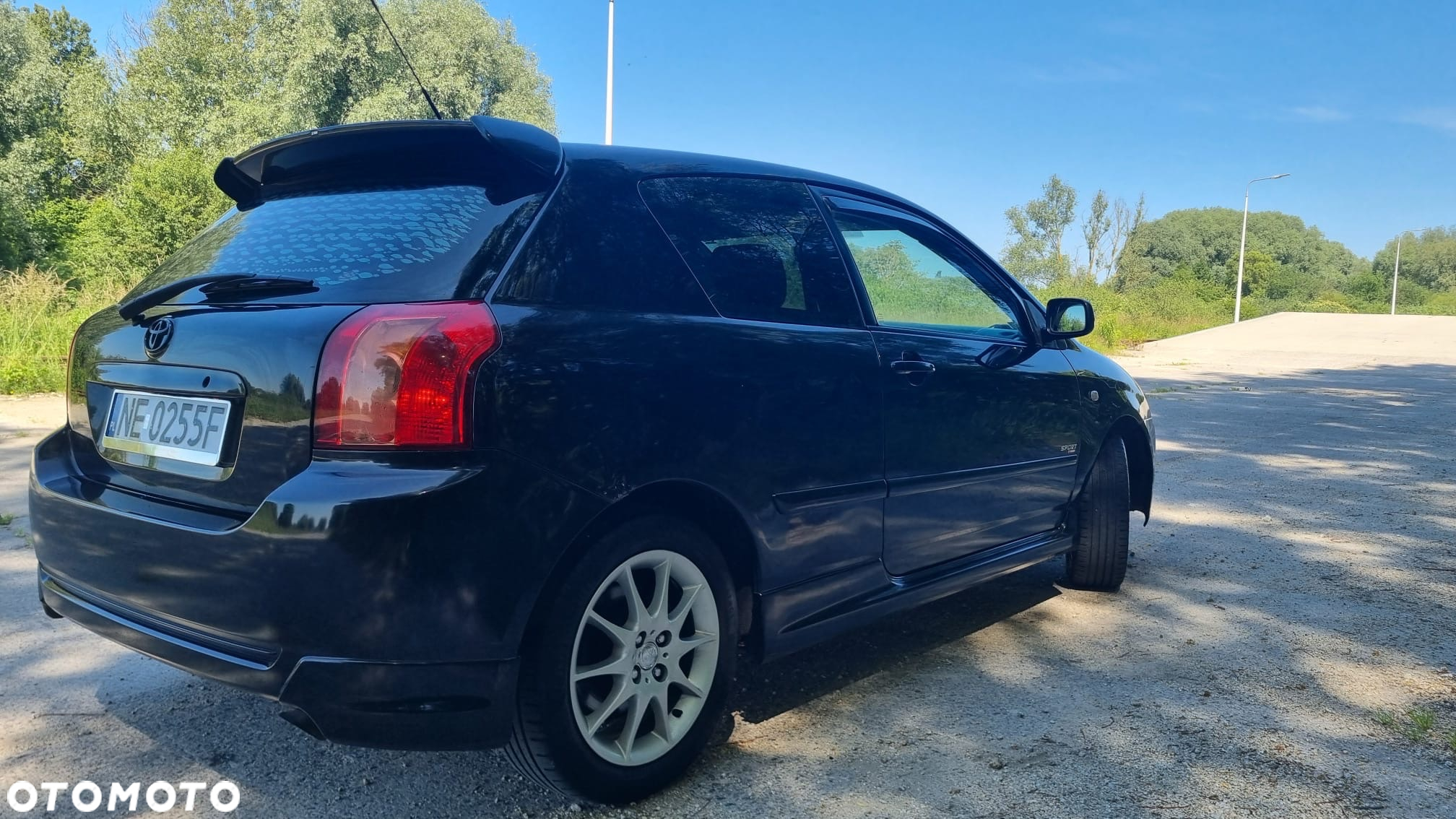 Toyota Corolla - 4