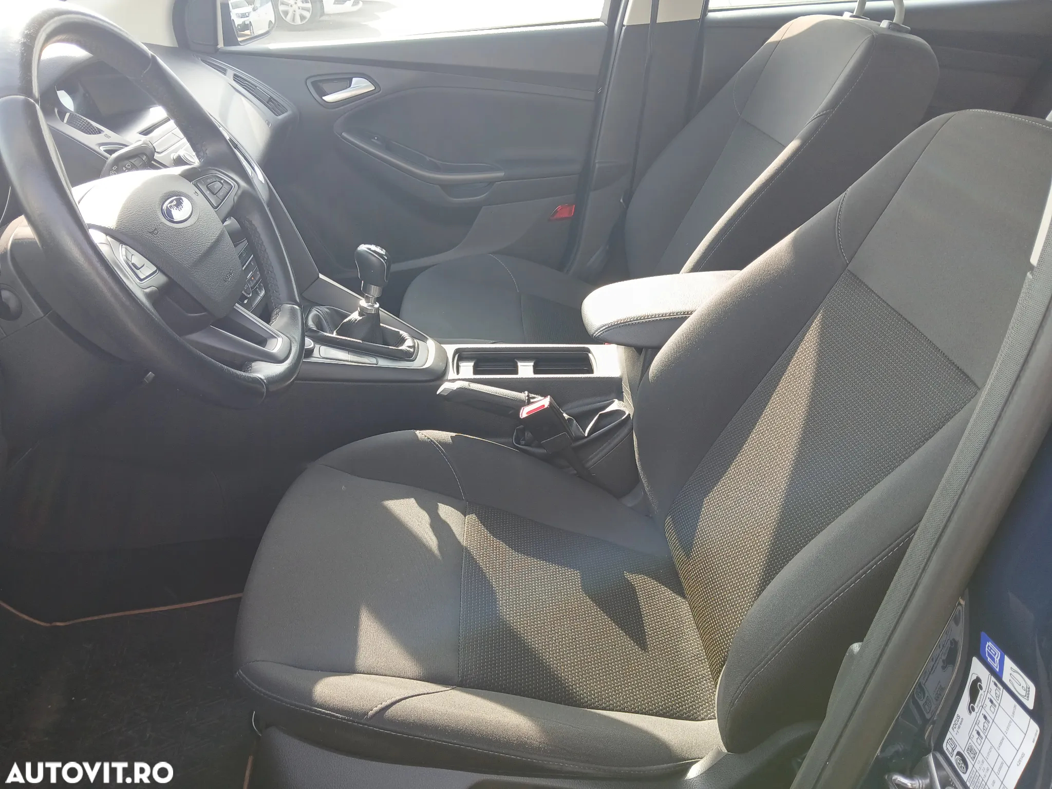 Ford Focus 1.0 EcoBoost Trend - 10