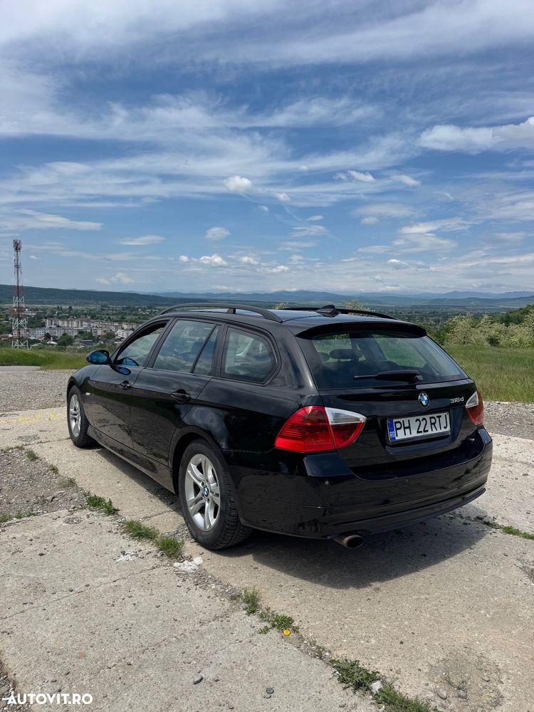 BMW Seria 3 318d - 3
