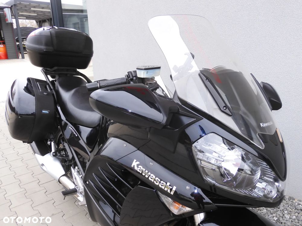 Kawasaki GTR - 2