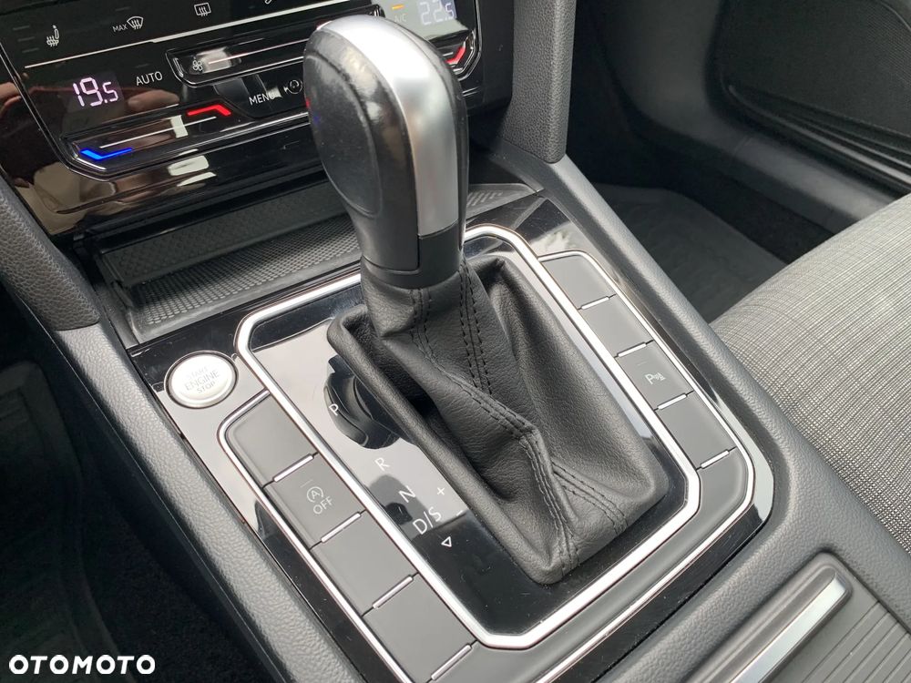 Volkswagen Passat 1.5 TSI EVO Business DSG - 17