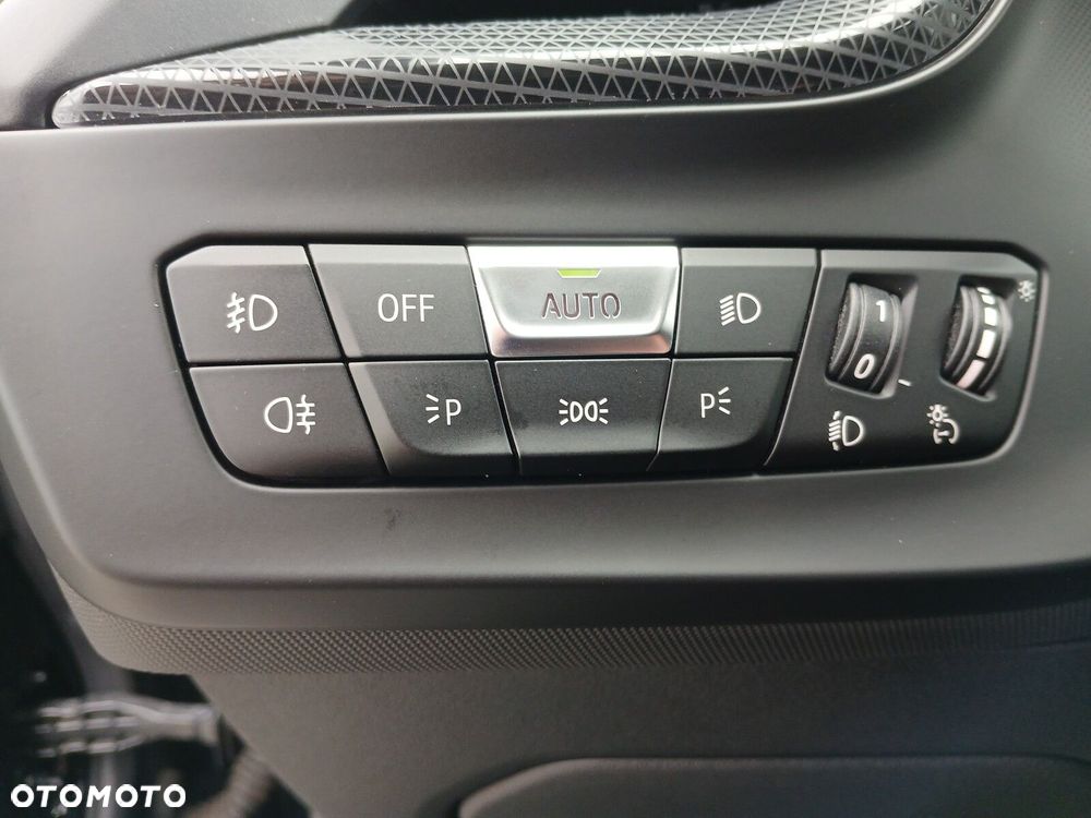 BMW Seria 1 120i Sport Line - 15