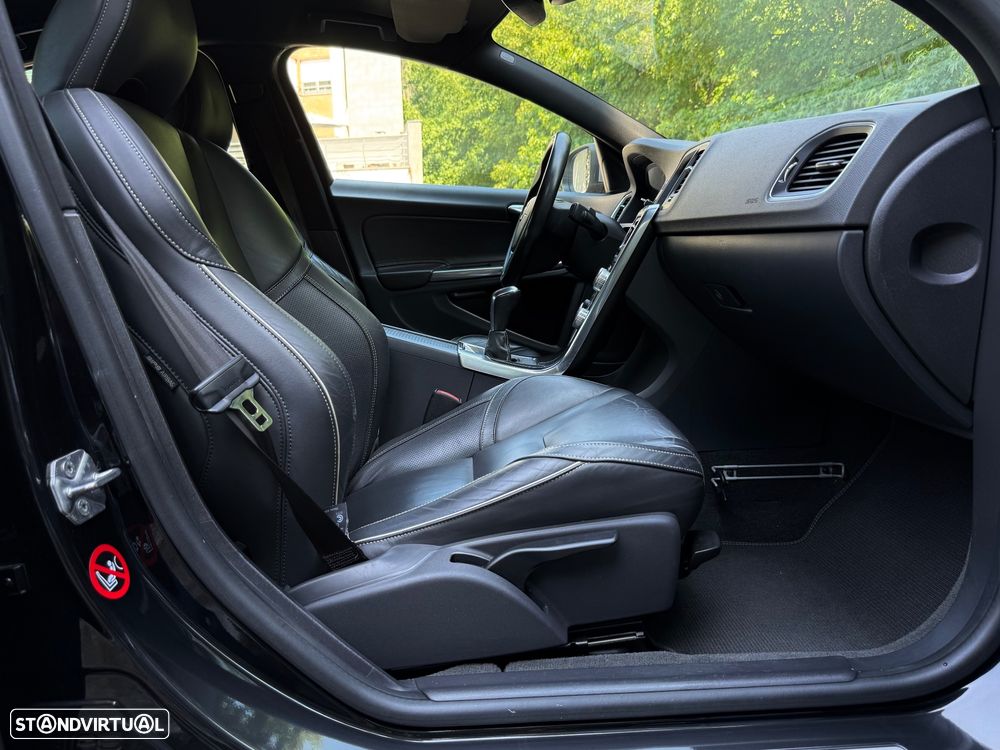 Volvo S60 2.0 D4 R-Design - 30