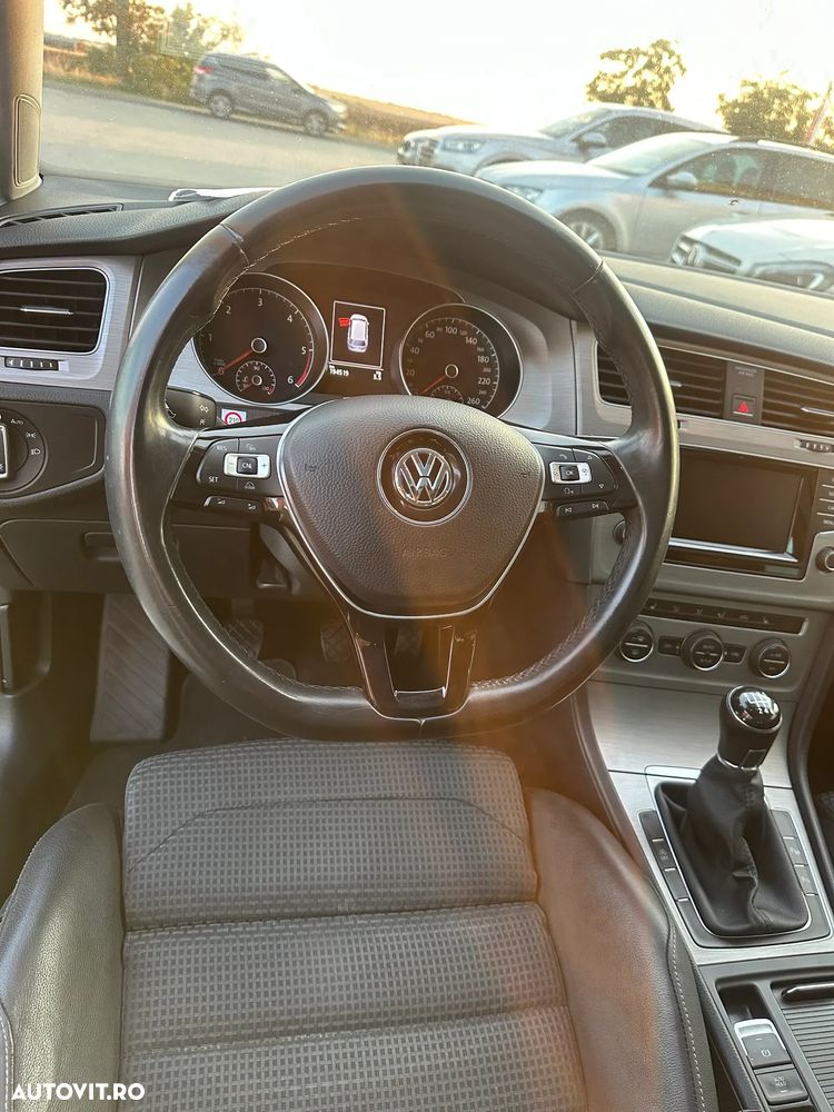 Volkswagen Golf 2.0 BlueTDI Comfortline - 16