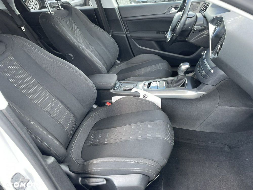 Peugeot 308 - 17