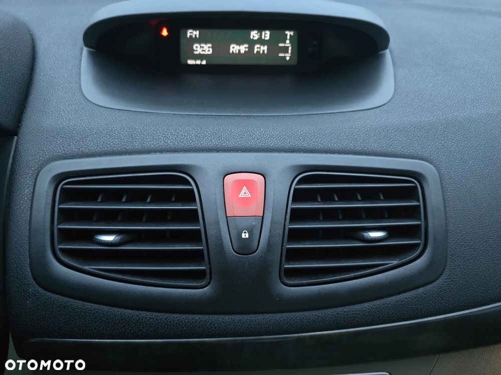 Renault Fluence 1.6 16V Expression Euro5 - 22