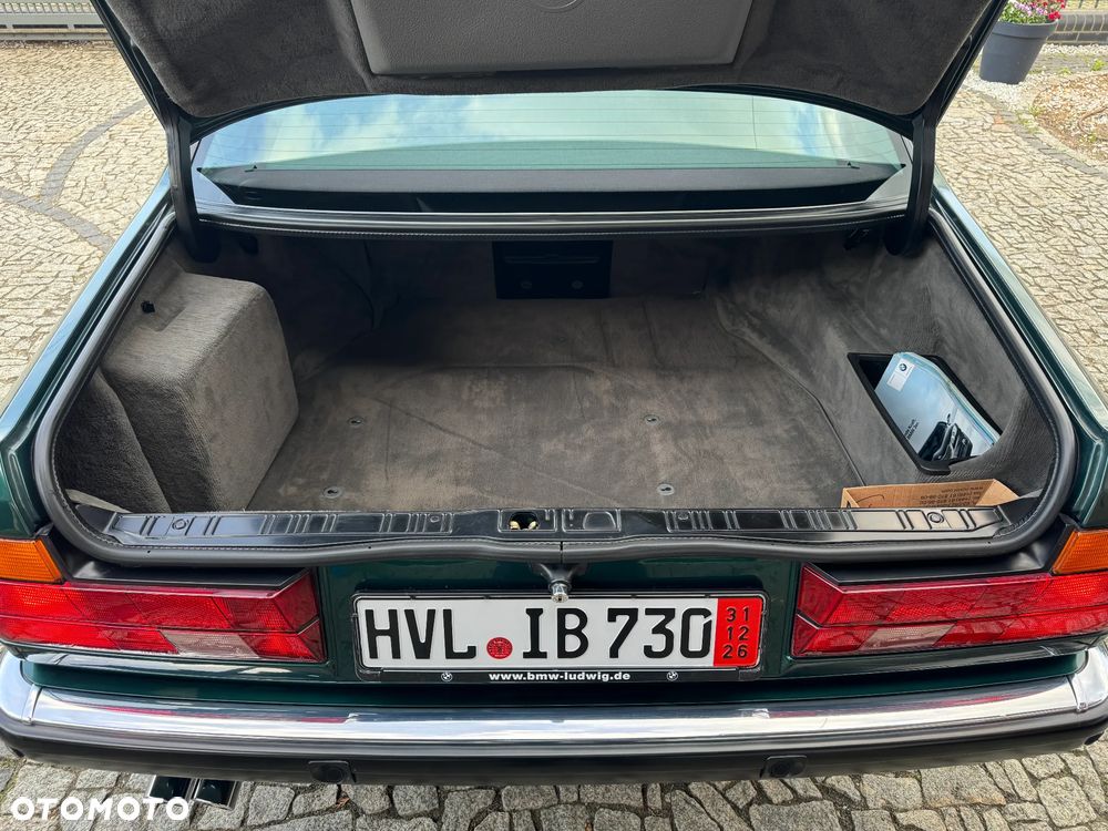 BMW Seria 7 - 35