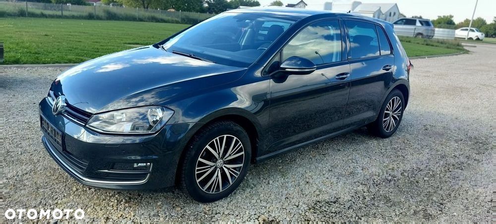 Volkswagen Golf 1.2 TSI BlueMotion Technology Allstar - 4