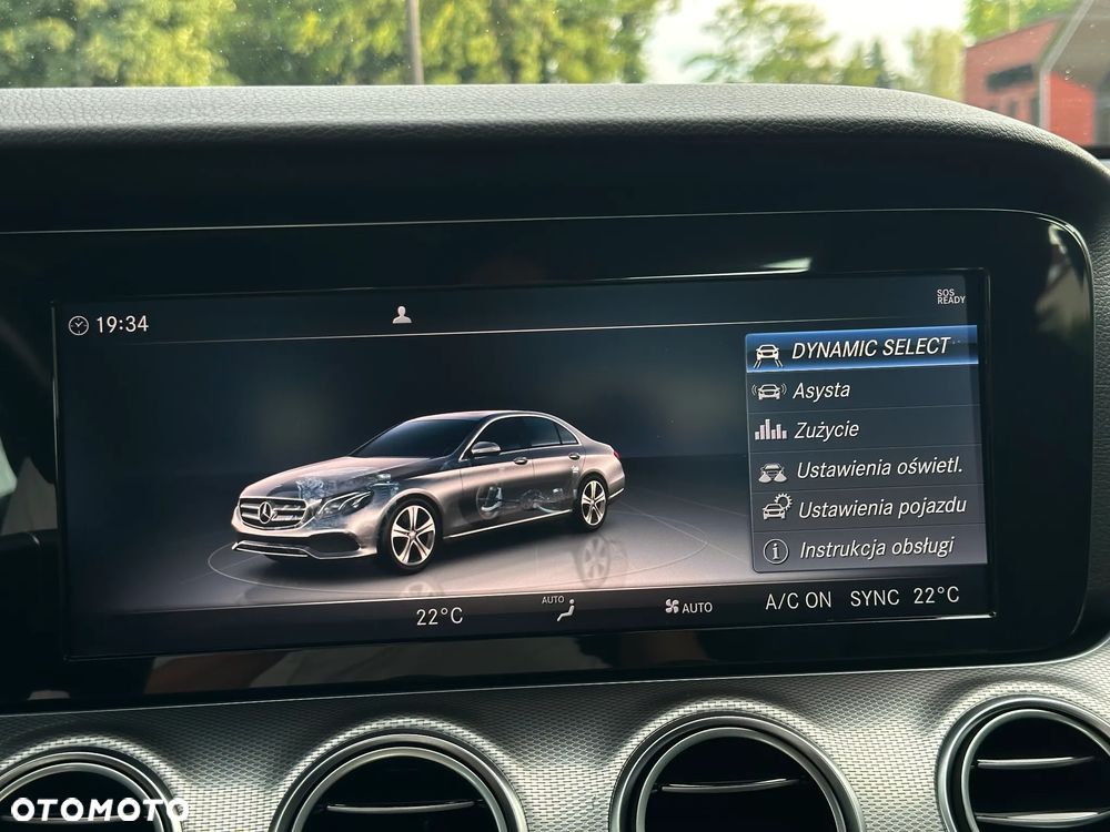 Mercedes-Benz Klasa E 220 d 9G-TRONIC - 18