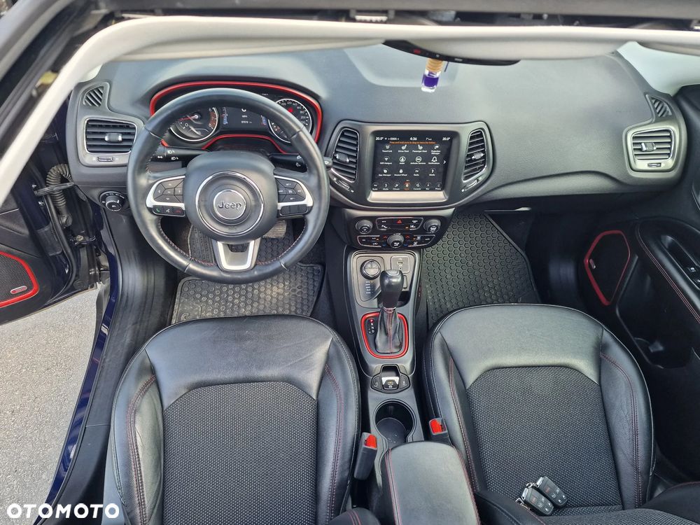 Jeep Compass - 21