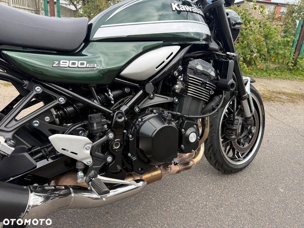 Kawasaki Z 900 RS - 16