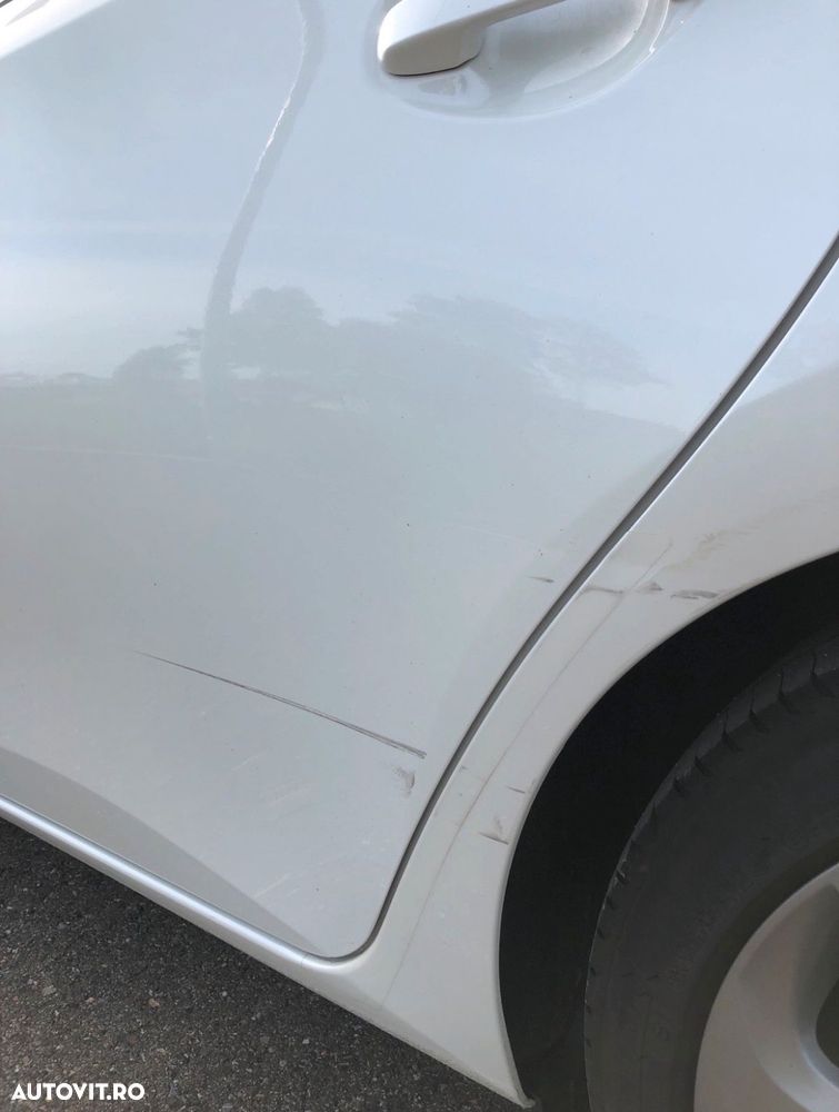 Toyota Auris 1.8 VVT-i Hybrid Automatik Touring Sports Executive - 3