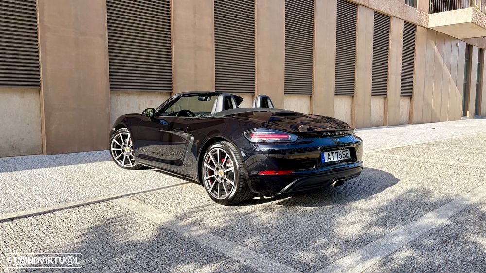 Porsche 718 - 10
