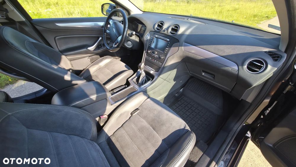 Ford Mondeo 1.6 Eco Boost Titanium - 2