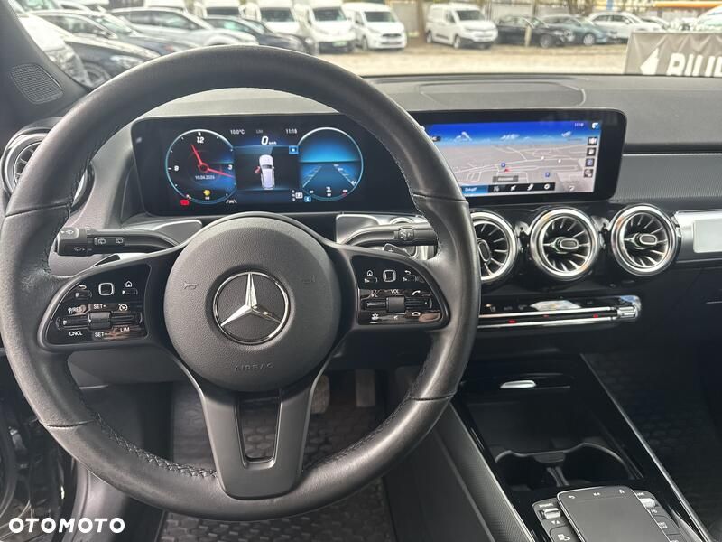 Mercedes-Benz GLB 200 7G-DCT - 10
