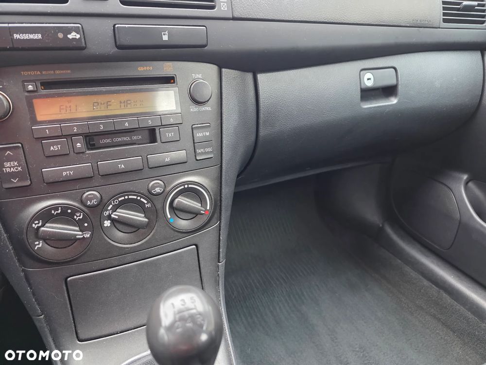 Toyota Avensis 1.8 VVT-i Terra - 7